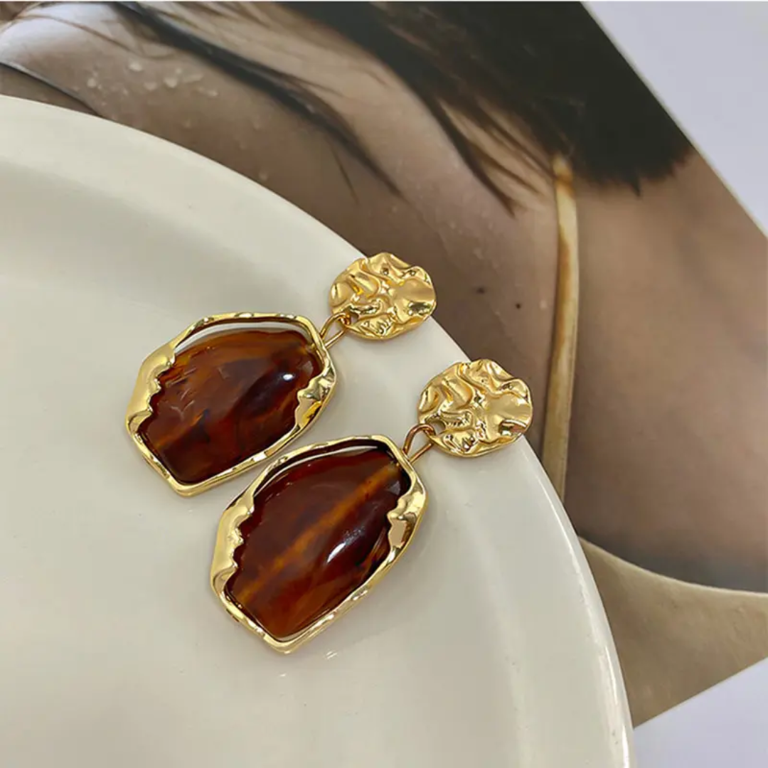 The Raisin Dangle Earrings | Anti-Tarnish Korean Collection