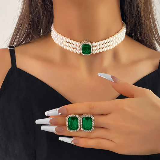 Statement Pearl Choker with Green Emerald-Cut Crystal