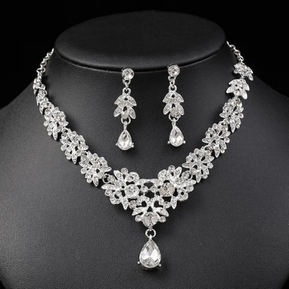 Anti-Tarnish Radium Plated Floral Crystal Necklace Set