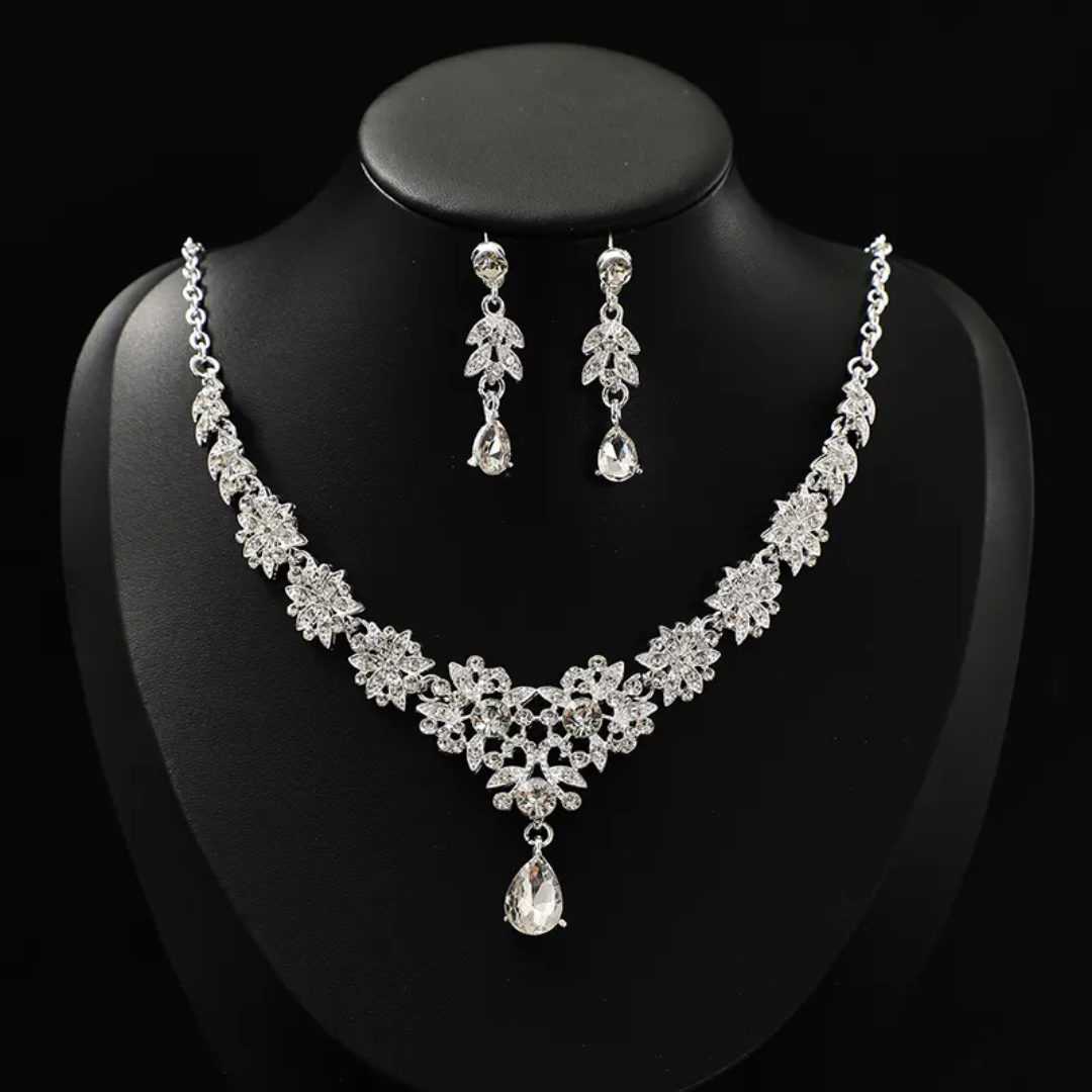 Anti-Tarnish Radium Plated Floral Crystal Necklace Set