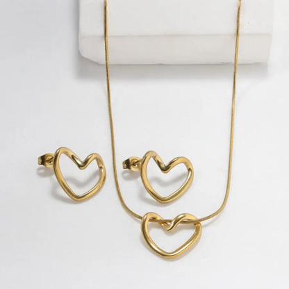 Liquid Love: The Sculptural Heart Pendant & Earring Set