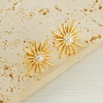 Solaris Pearl | Premium Anti-Tarnish Sunburst Pendant & Earrings Set