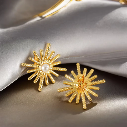 Solaris Pearl | Premium Anti-Tarnish Sunburst Pendant & Earrings Set