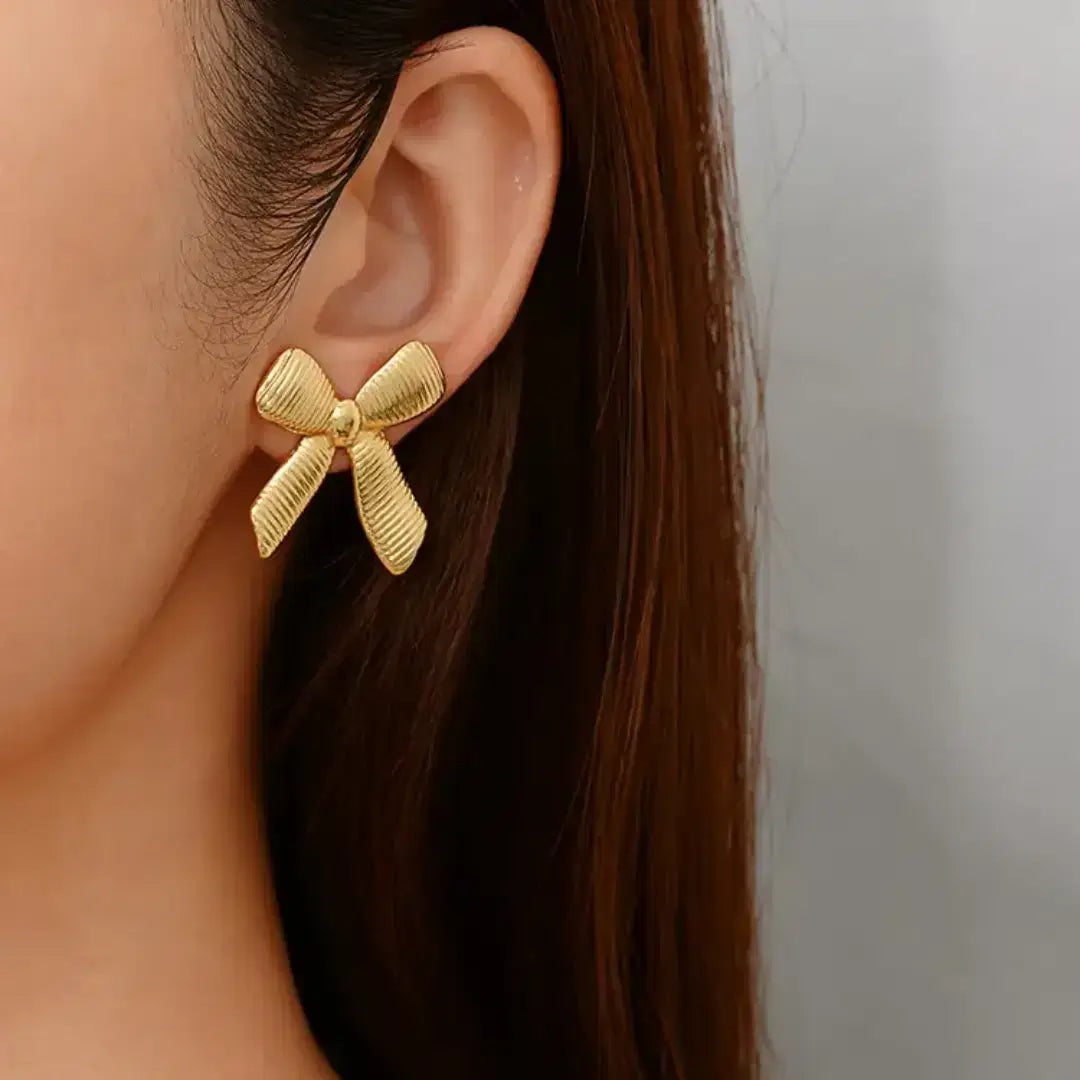 The Stylist | Premium Korean-Inspired Scissor Pendant & Earrings Set
