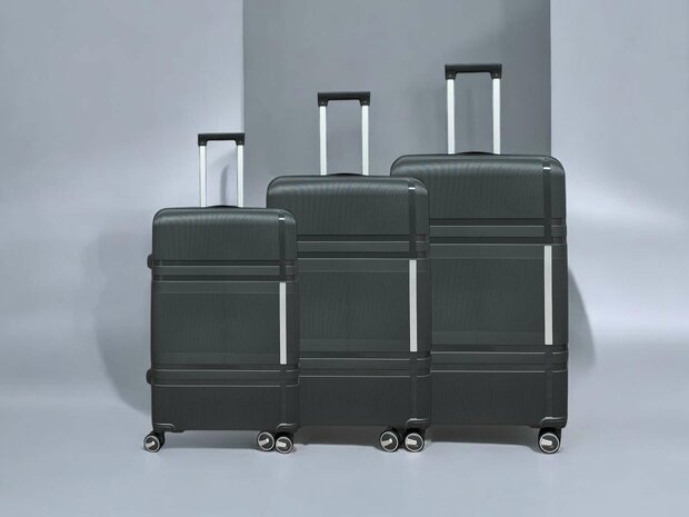Vayaa 01 Black Luggage Set: Durable & Secure PP Trolley with 7-Year Warranty