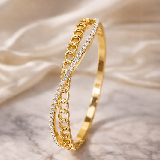 Golden Linked Infinity Bangle | Water-Resistant & Hypoallergenic