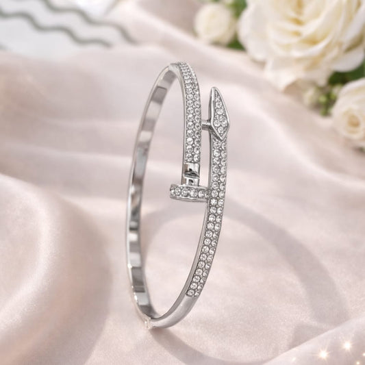 The Minimalist Choice: Ice-Glow Iconic Nail Bangle: Water-Resistant & Non-Allergic