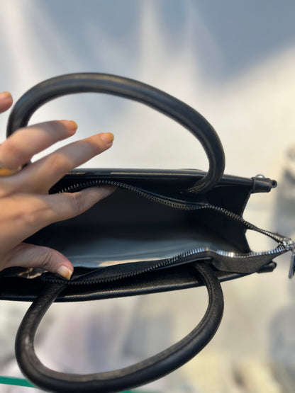 Minmin Black Faux Leather Handbag with Sling