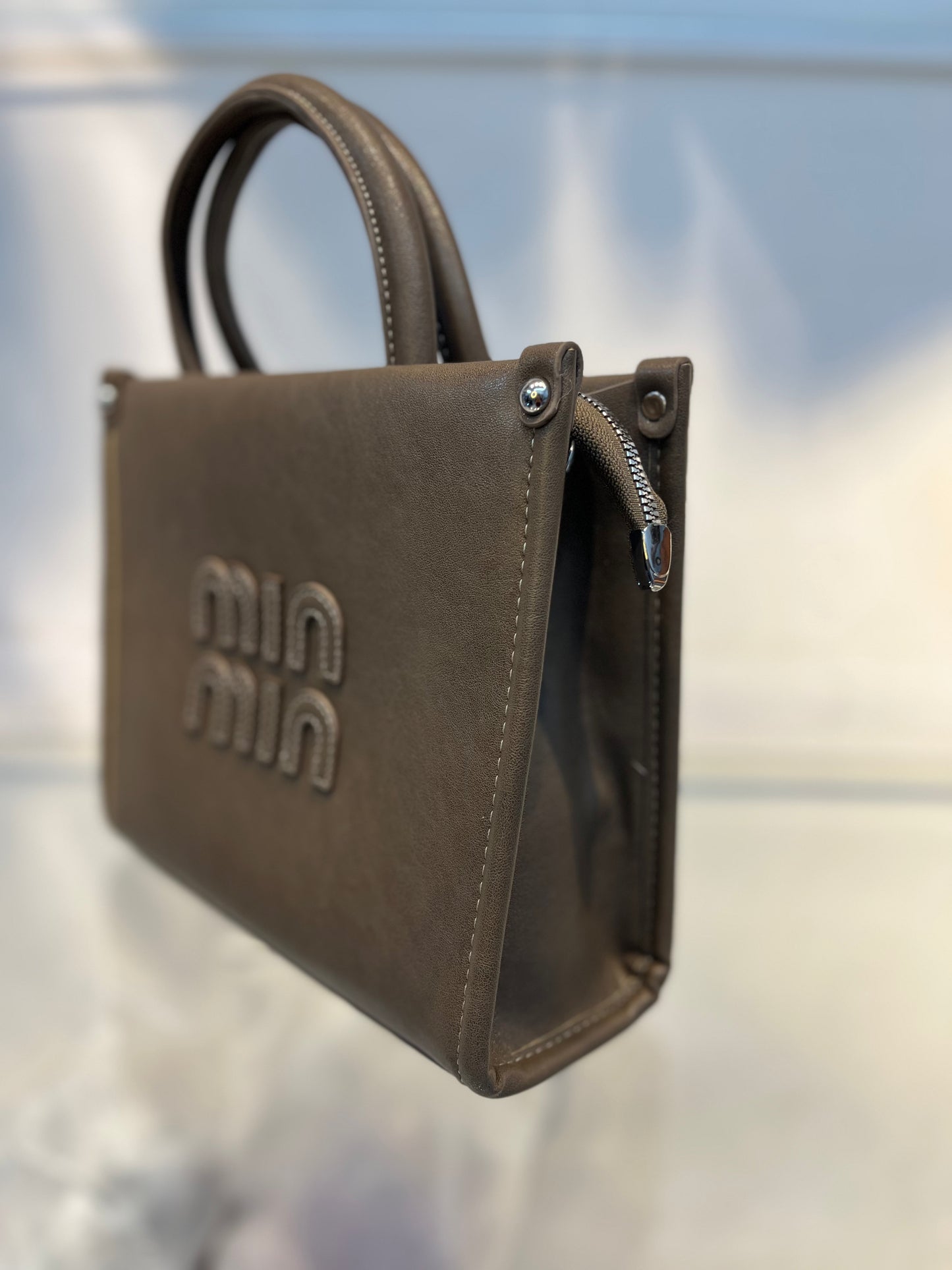 Minmin Grey Faux Leather Handbag with Sling